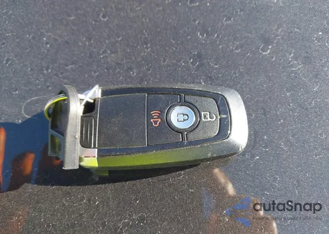 2020 Ford Escape Se z USA, uszkodzony, nr VIN 1FMCU9G61LUC63882